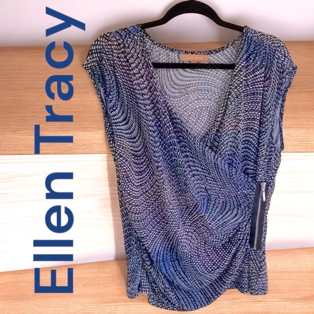 Ellen Tracy Blue and Black Patterned Blouse